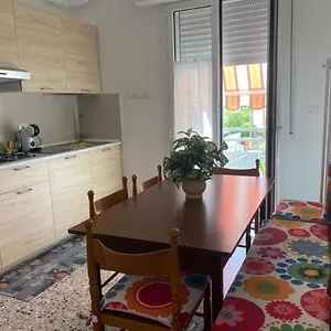  Appartamento Torre Pedrera Italia